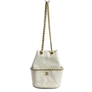 CHANEL Matelasse Shoulder Bag